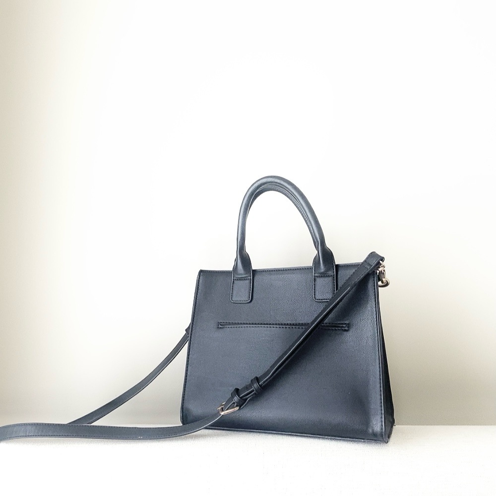 Forever 21 black handbag